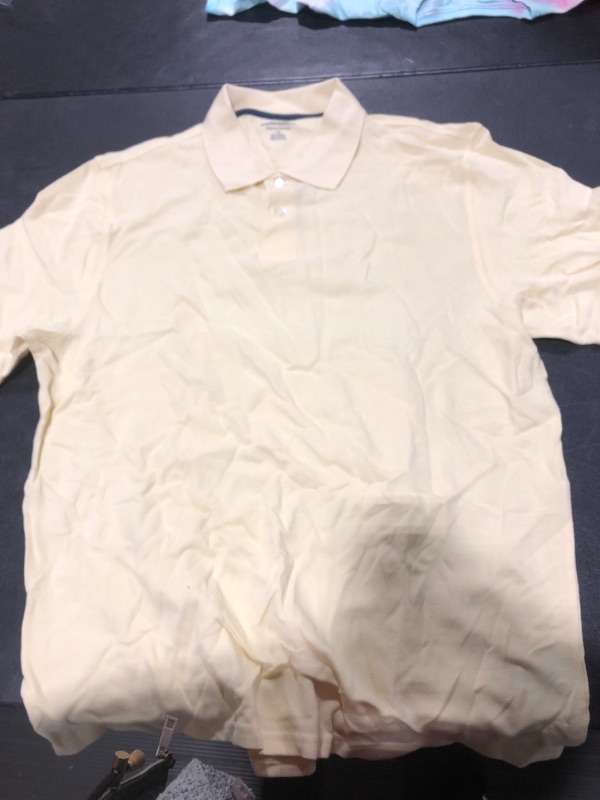 Photo 1 of Amazon Essentials Men's Slim-Fit Cotton Pique Polo Shirt Size L