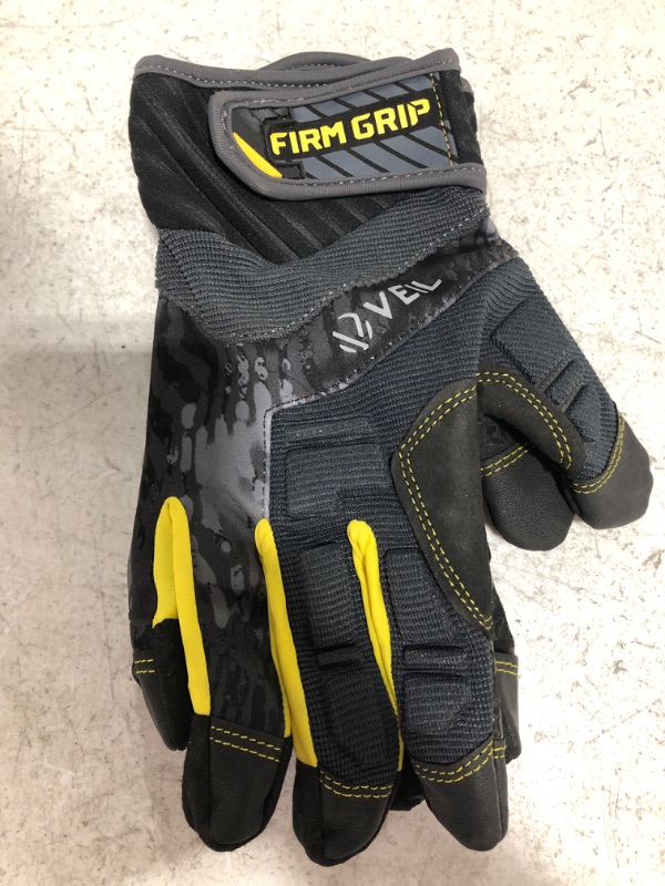 Photo 4 of Pro Grip X-Large Black Synthetic Leather High Performance Glove. PRIOR USE. 
