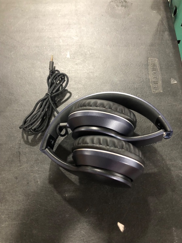 Photo 2 of LORELEI X6 Over-Ear Headphones with Microphone