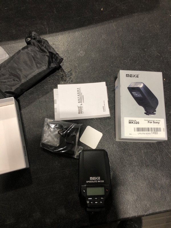 Photo 1 of Meike MK320 MK-320-C TTL Master HSS Flash Speedlite Speedlight for Canon Digital SLR Cameras
