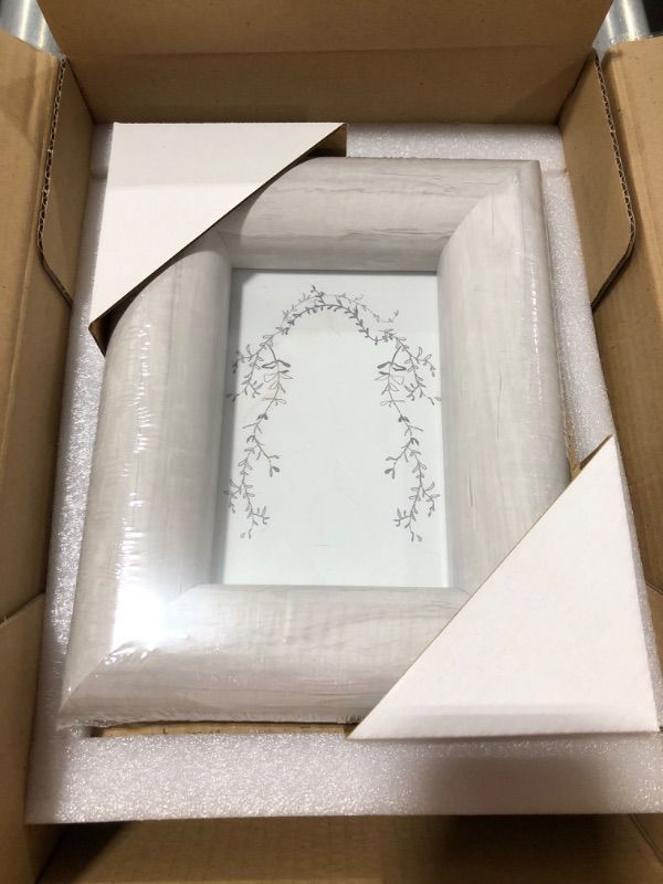 Photo 1 of ART BY HANNAH 2 PACK 4" X 6" MODERN THICK WHITE PICTURE FRAME. 