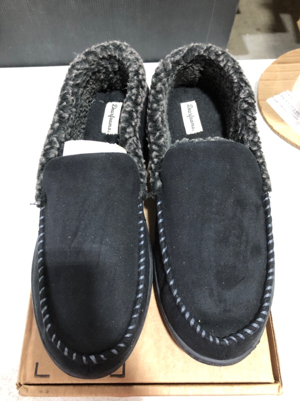 Photo 1 of MEN'S DEARFOAM SLIPPERS. BLACK. SIZE US 11-12.