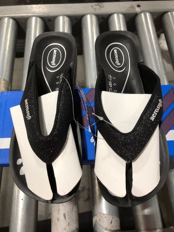 Photo 3 of Aerosoft Black Glitter Sandals Womens Size 8 New
