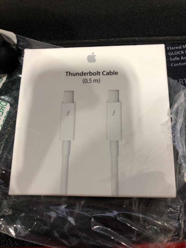 Photo 2 of Apple Thunderbolt Cable (0.5 m)
