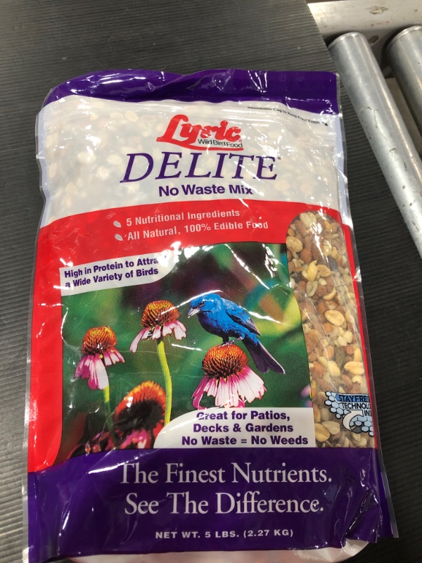 Photo 2 of Lyric Delite Bird Food - 5 lb.