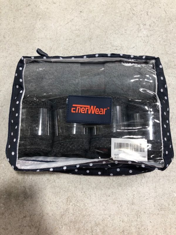 Photo 1 of EnerWear 4 Pack Women's Merino Wool Outdoor Hiking Trail Crew Sock
SIZE US 9-11, GREY