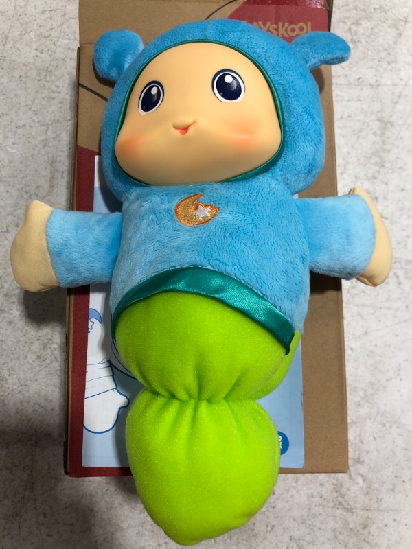 Photo 3 of Playskool Lullaby Gloworm Toy with 6 lullaby tunes, Blue (Amazon Exclusive) Blue, Green
