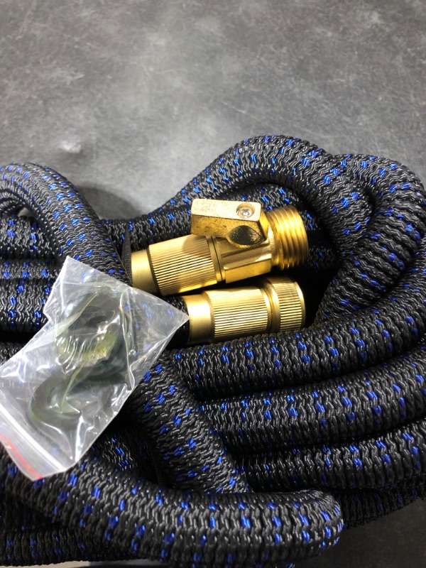 Photo 3 of 100ft Expandable Garden Hose Flexible Garden Hose Lightweight Extra Strength Fabric and 3-Layer Latex Core