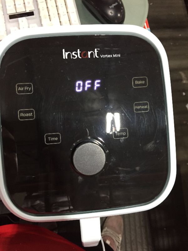 Photo 3 of Instant Vortex Mini 2-quart Air Fryer, Aqua
