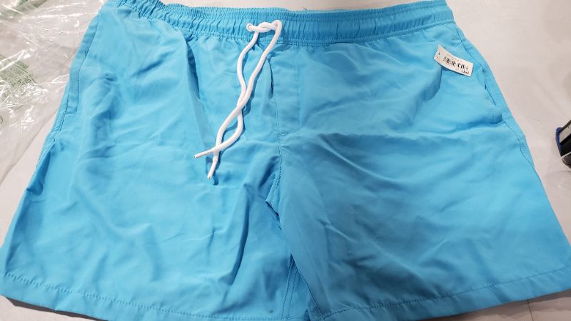 Photo 2 of Amazon Essentials Men's 7" Quick-Dry Swim Trunk SIZE XXL
