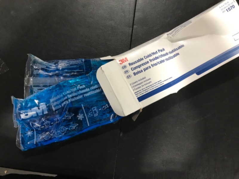 Photo 1 of 3M 4" X 10" Nexcare Reusable Gel Cold or Hot Pack With Cover (2 Per Box)
