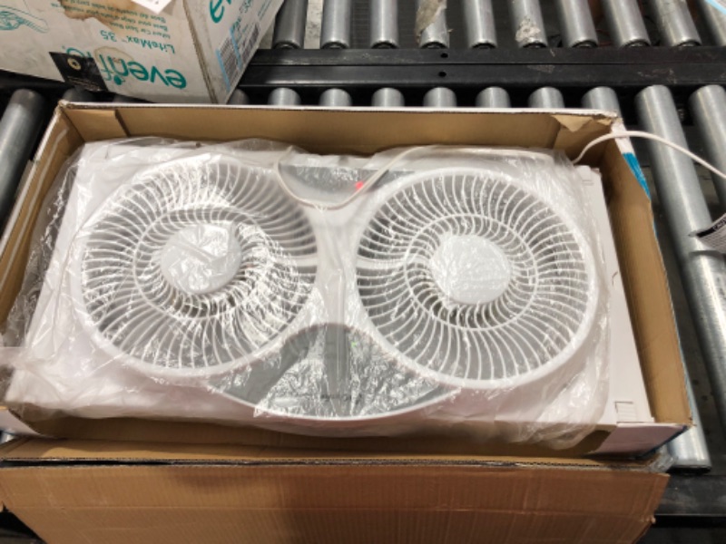 Photo 3 of Comfort Zone Cz310R Reversible Twin Window Fan in White
