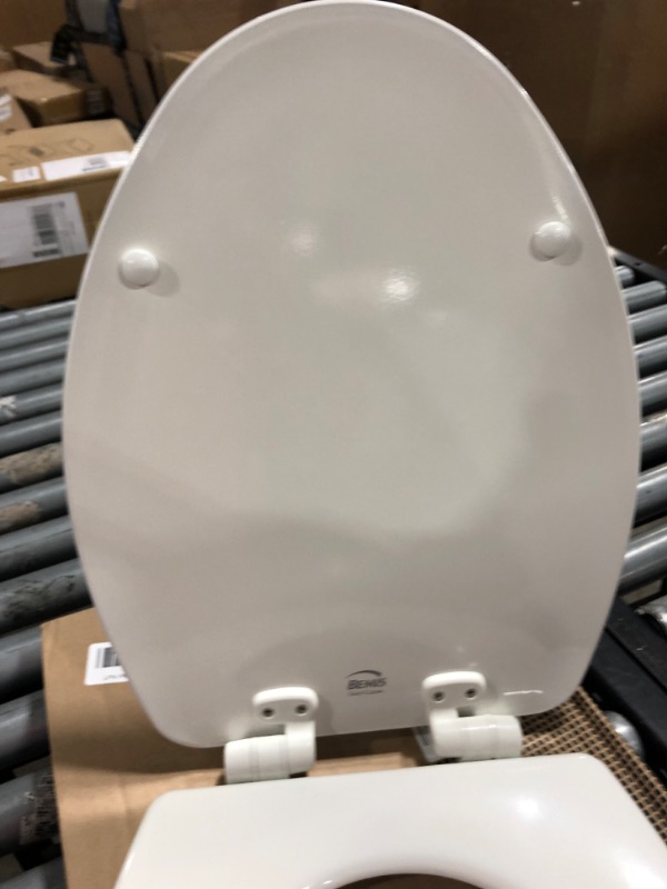 Photo 1 of Bemis 1600E4000 Elongated Enameled Wood Toilet Seat; White (2385626)

