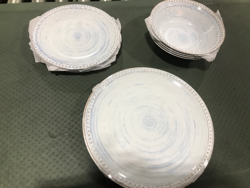 Photo 1 of 12 piece plate set