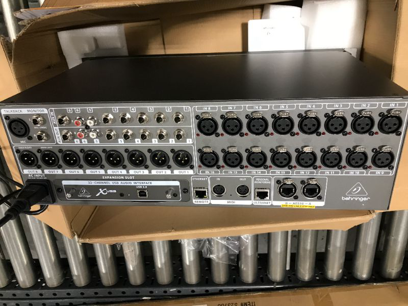 Photo 3 of Behringer X32 Rack Digital Mixer
