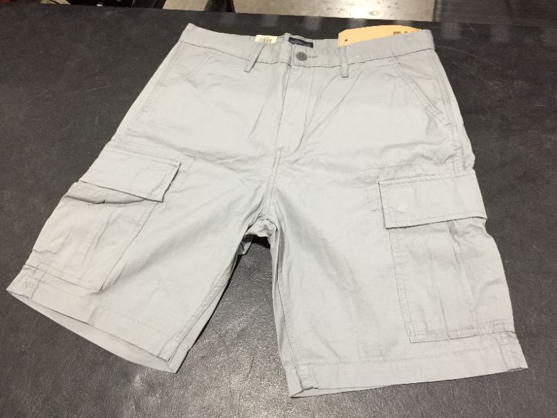 Photo 2 of Levi's Men's Carrier Cargo Short Size 32 