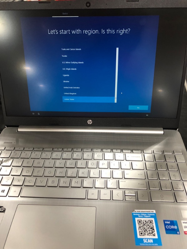 Photo 4 of HP 15-dy2152wm 15.6" FHD i5-1135G7 2.4GHz Intel Iris Xe Graphics 8GB RAM 512GB SSD Win 10 Home or higher Natural Silver
