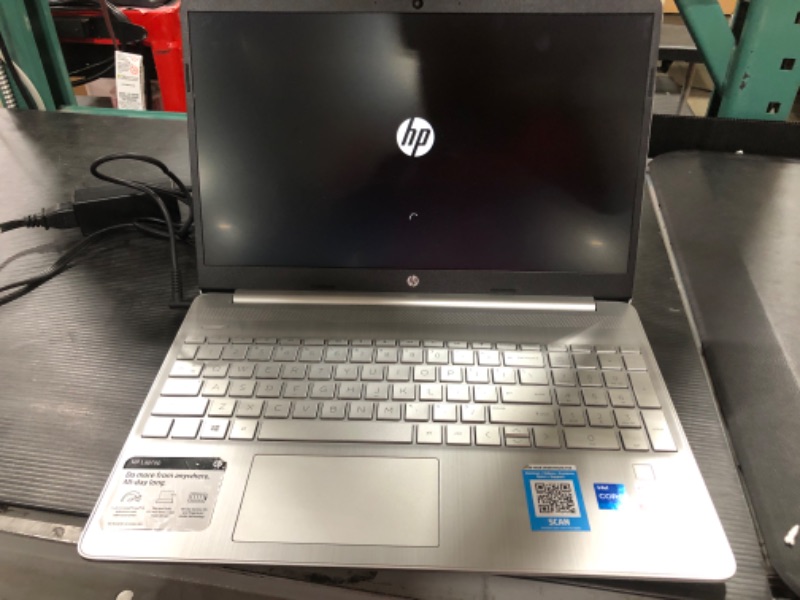 Photo 3 of HP 15-dy2152wm 15.6" FHD i5-1135G7 2.4GHz Intel Iris Xe Graphics 8GB RAM 512GB SSD Win 10 Home or higher Natural Silver
