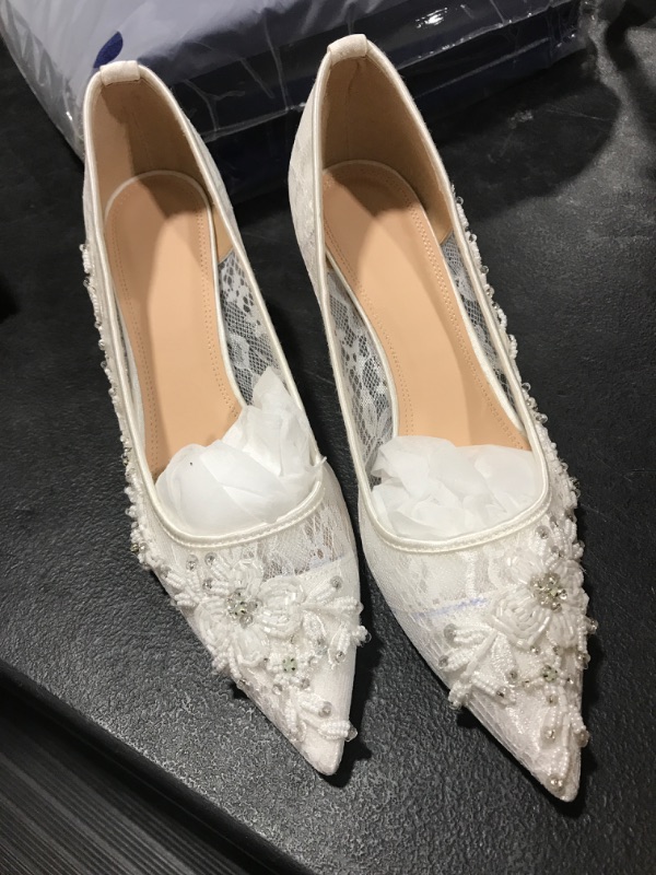 Photo 2 of Bridal Wedding Shoes, Women Pointed Toe Stiletto Pumps with Lace Embroidery, Size 39
