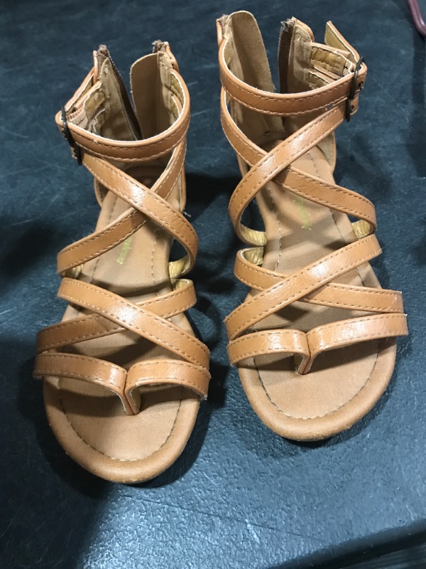 Photo 2 of FUNKYMONKEY Girls Gladiator Strap Sandals Flat Fisherman Thong Cross Strappy Sandals, Size 12
