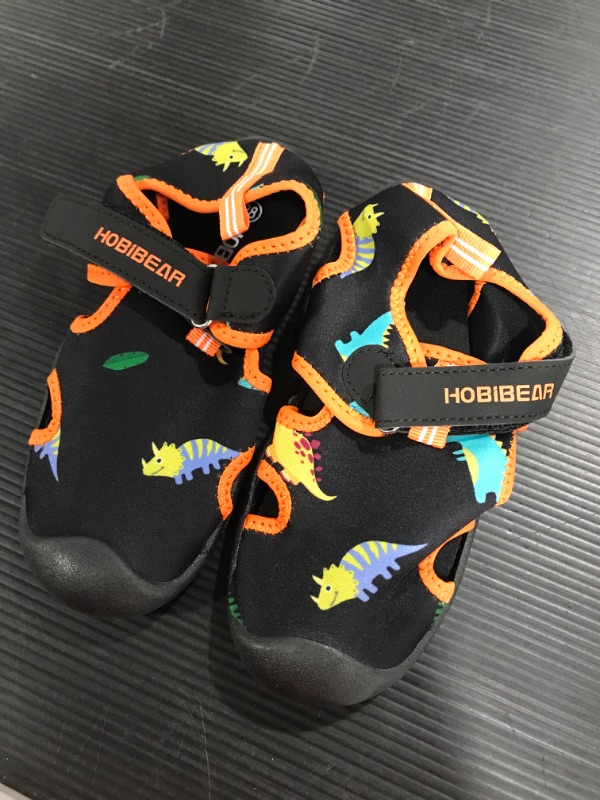 Photo 2 of HOBIBEAR Boys Girls Water Shoes Quick Dry Closed-Toe Aquatic Sport Sandals
 size 28