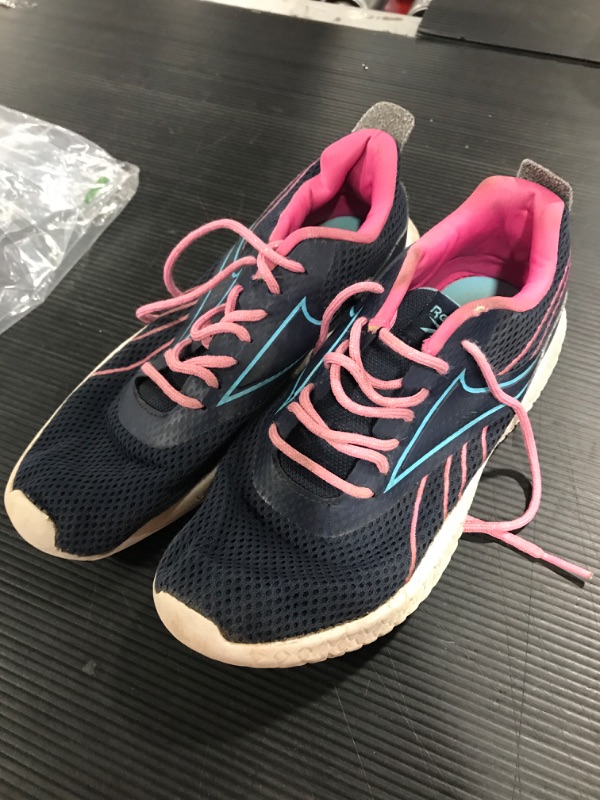 Photo 1 of Reebok Flexagon Energy Little Girls Training Shoes
size 3 1/2