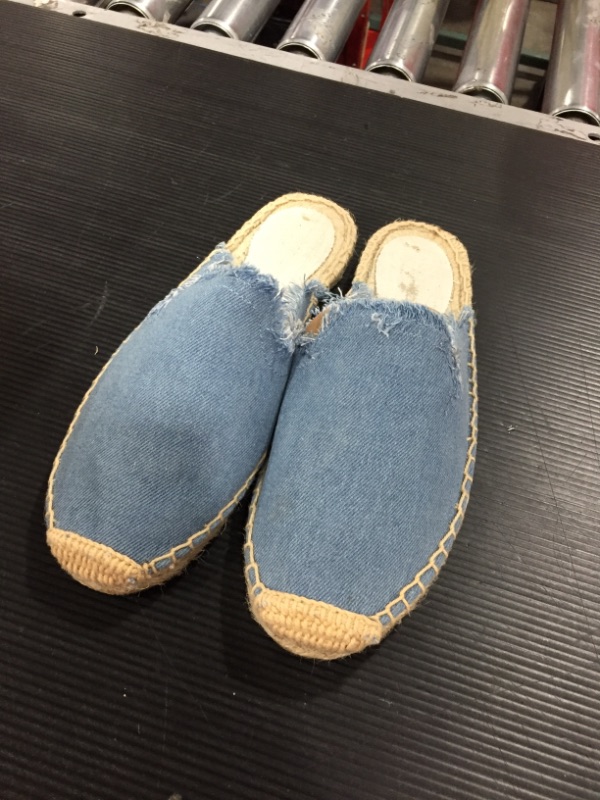 Photo 1 of SHOE SLIPPERS MULE JEAN SIZE 8