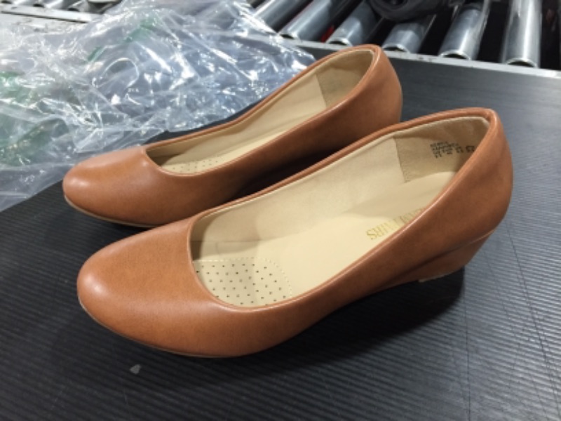 Photo 1 of DREAM PAIRS WEDGES BROWN CLOSE TOE