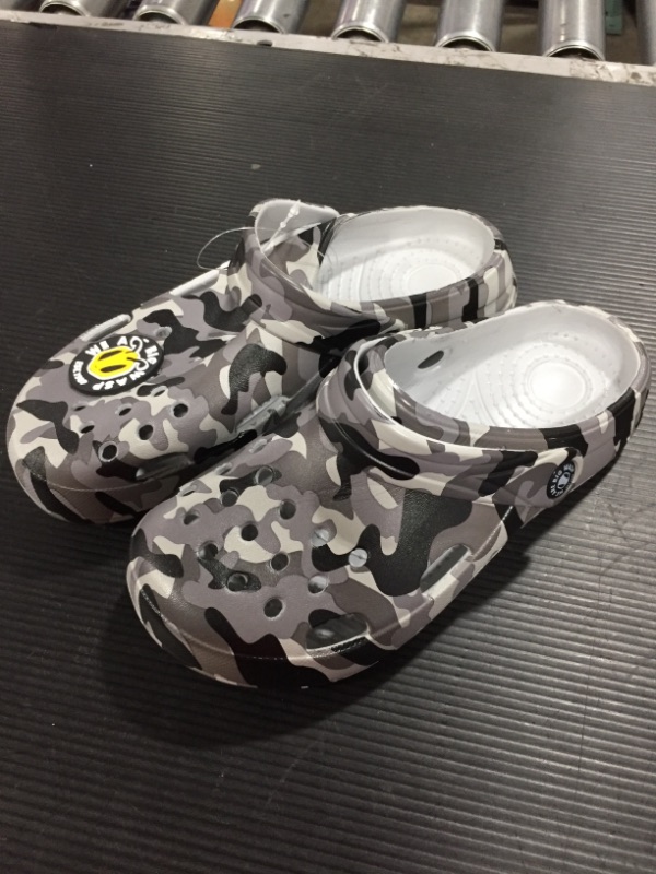 Photo 1 of BIG WASP Kids Boys&Girls Camouflage Clogs Children's Beach Shoes size 1.5

