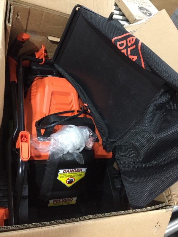 Photo 1 of BLACK+DECKER 10 Amp 15-inch Corded Electric Lawn Mower with Comfort Grip Handle
