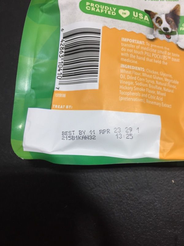 Photo 3 of GREENIES PILL POCKETS Capsule Size Natural Dog Treats Chicken Flavor, 15.8 oz. Value Pack (60 Treats)
BB 11 APR 2023