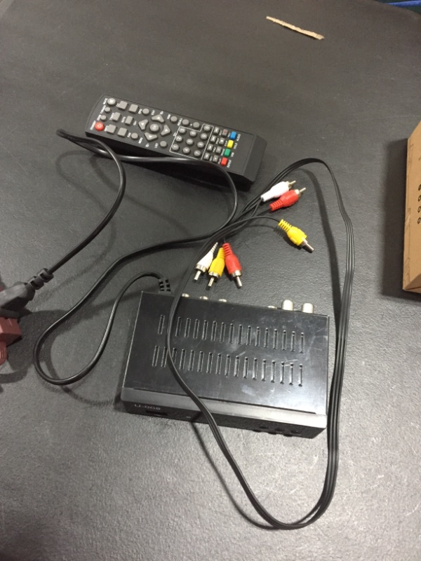 Photo 2 of Analog to Digital TV Converter Box - UBISHENG U-008 Set-Top Box/ TV Box/ ATSC Tuner for 1080P HDTV with TV Tuner