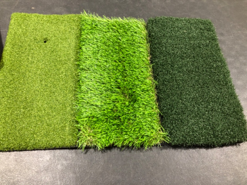 Photo 1 of YUANYI Tri-Turf Golf Hitting Grass Mats Fairway Rough Tee Turf Golf Practice Mats for Home Use Backyard Chipping Mat 25x16in