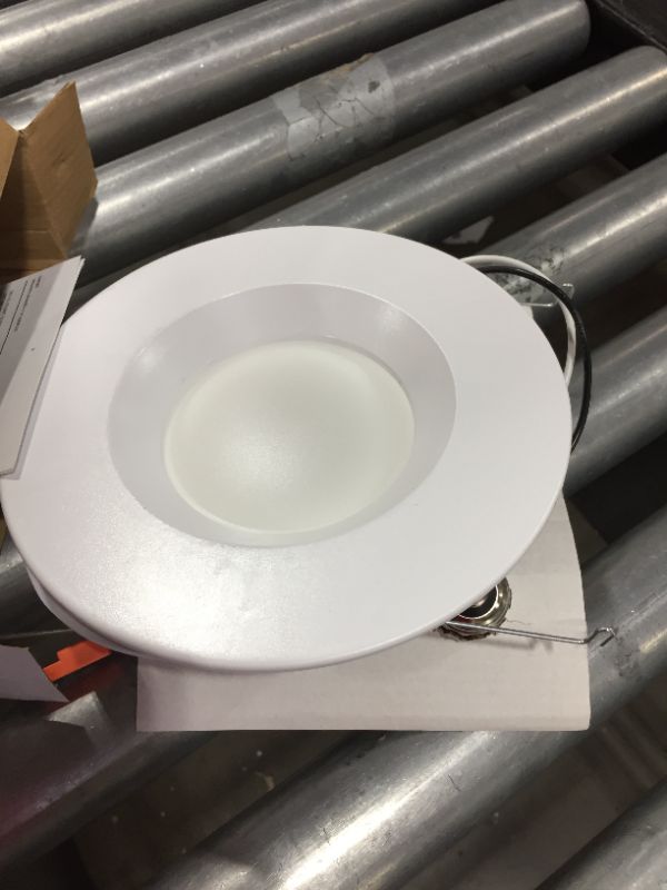 Photo 1 of SYLVANIA LED Bulb RT 5"/6" Recessed Downlight Kit, 65W Equivalent, Efficient 9W, Dimmable, 625 Lumens, Warm White, 2700K, Contractor Series - 1 Pack (74405)
