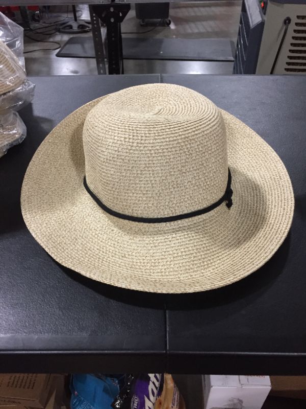 Photo 2 of FURTALK Womens Wide Brim Sun Hat with Wind Lanyard UPF Summer Straw Sun Hats for Women SZ M
