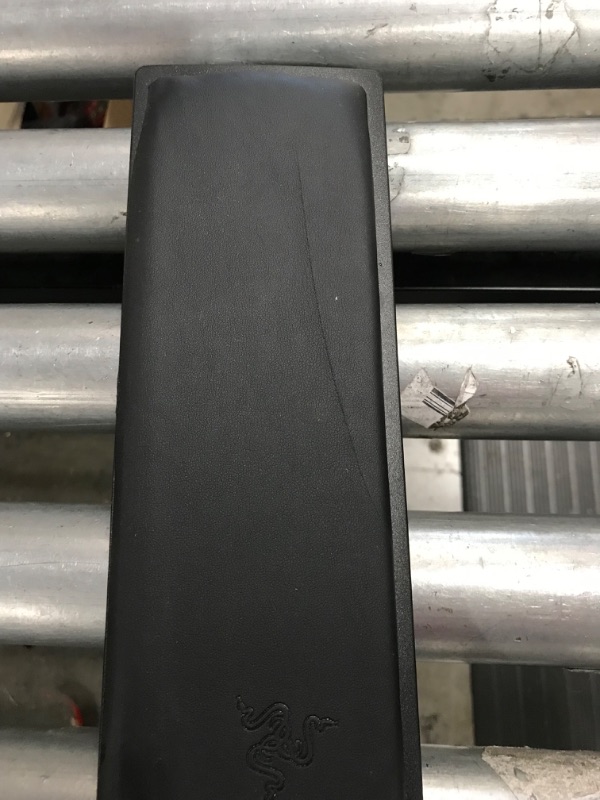 Photo 3 of Razer Ergonomic Wrist Rest for Full-Sized Keyboards: Anti-Slip Rubber Base - Angled Incline - Classic Black
