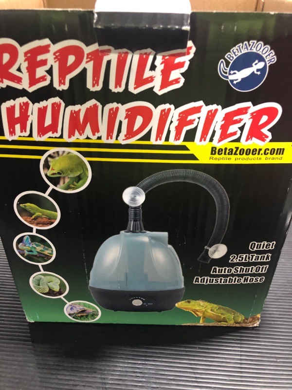 Photo 3 of BETAZOOER Reptile Humidifiers Mister Fogger with Extension Tubes/Hoses, Suitable for Reptiles/Amphibians/Herps/Vivarium with Terrariums and Enclosures (2.5 Liter Tank)