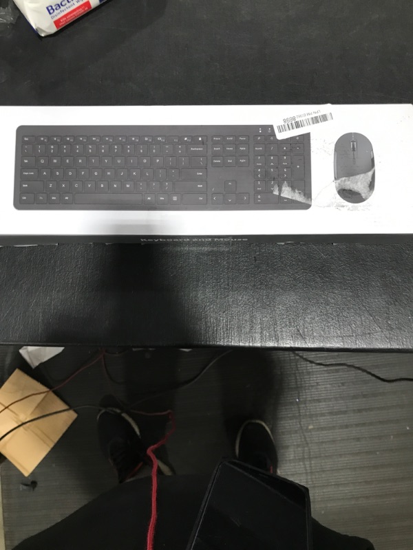 Photo 3 of Limited-time deal: Wireless Keyboard and Mouse Combo - Full Size Slim Thin Wireless Keyboard Mouse with Numeric Keypad with On/Off Switch on Both Keyboard and Mouse - White & Silver https://a.co/d/aIU4RNb