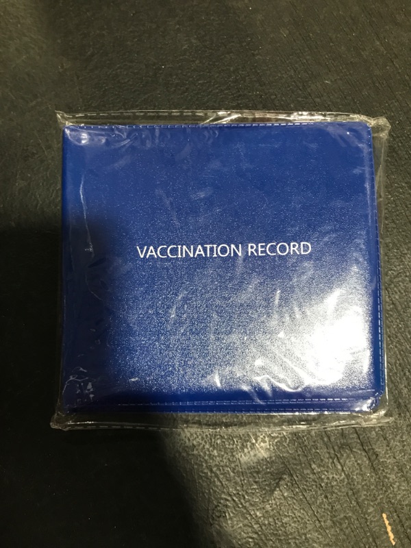 Photo 2 of Essentially Yours CDC Vaccine Immunization Record Protector with Two Clear Pouches, Blue, 2 Pack
