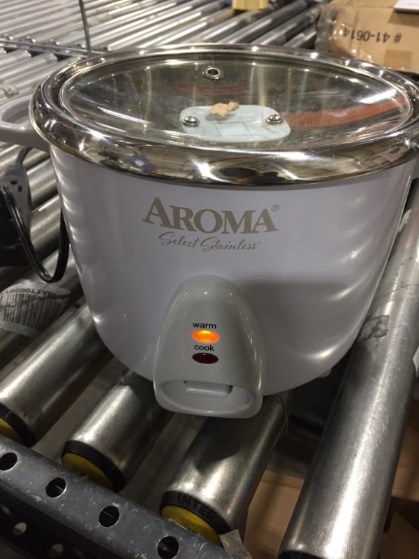 Photo 2 of Aroma Housewares Select Stainless Rice Cooker & Warmer with Uncoated Inner Pot, 6-Cup(cooked) / 1.4Qt, ARC-753SG, White