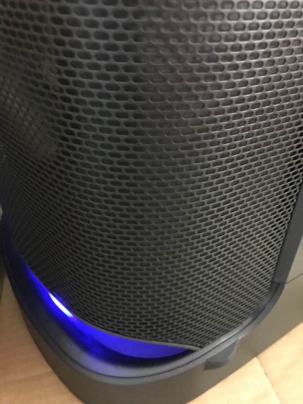 Photo 1 of Sony SRS-XP700 X-Series Wireless Portable-BLUETOOTH-Karaoke Party-Speaker IPX4 Splash-resistant with 25 Hour-Battery
