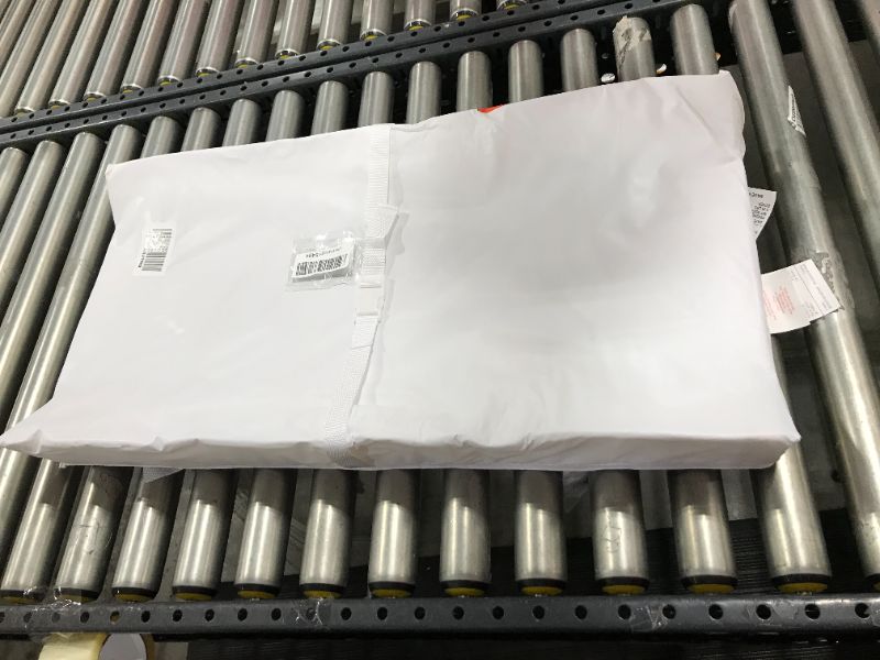 Photo 2 of Munchkin Secure Grip Waterproof Diaper Changing Pad, 16" x 31"
