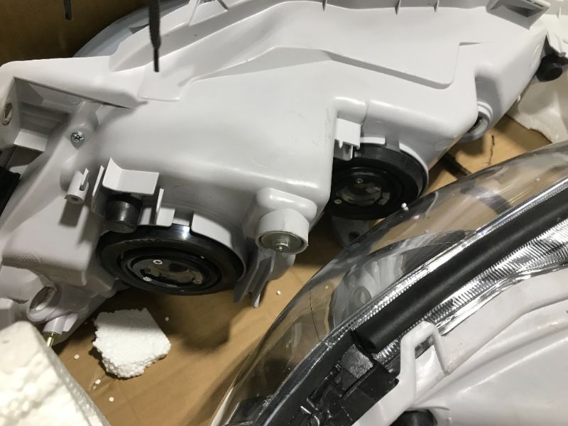 Photo 1 of AUTOSAVER88 Headlight Assembly Compatible with 2005-2006 Camry US Built LE & XLE Chrome Housing with Amber Reflector Clear Lens Chrome Housing Amber Reflector