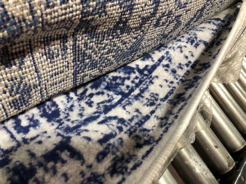 Photo 2 of 5 FT WIDTH HOME AREA RUG, BLUE/WHITE PATTERN