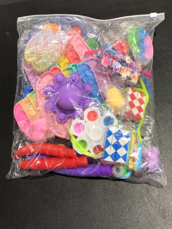 Photo 2 of (35 pc fidget set)