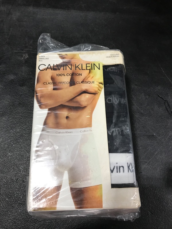 Photo 1 of Calvin Klein Men's Underwear Cotton Classics 5-Pack Boxer Brief
SIZE LARGE 