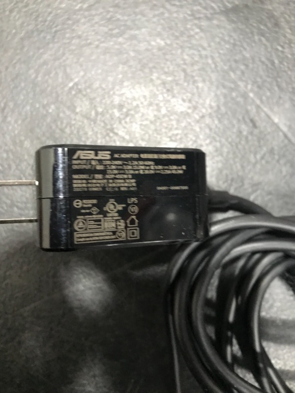 Photo 2 of AC ADAPTER Laptop Charger 