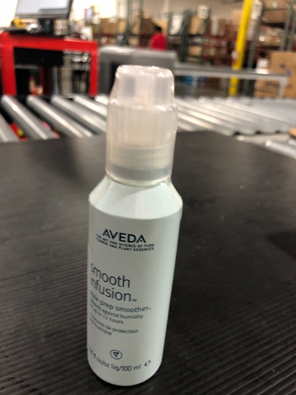 Photo 1 of Aveda Smooth Infusion Style-Prep Smoother 3.4 oz
exp: