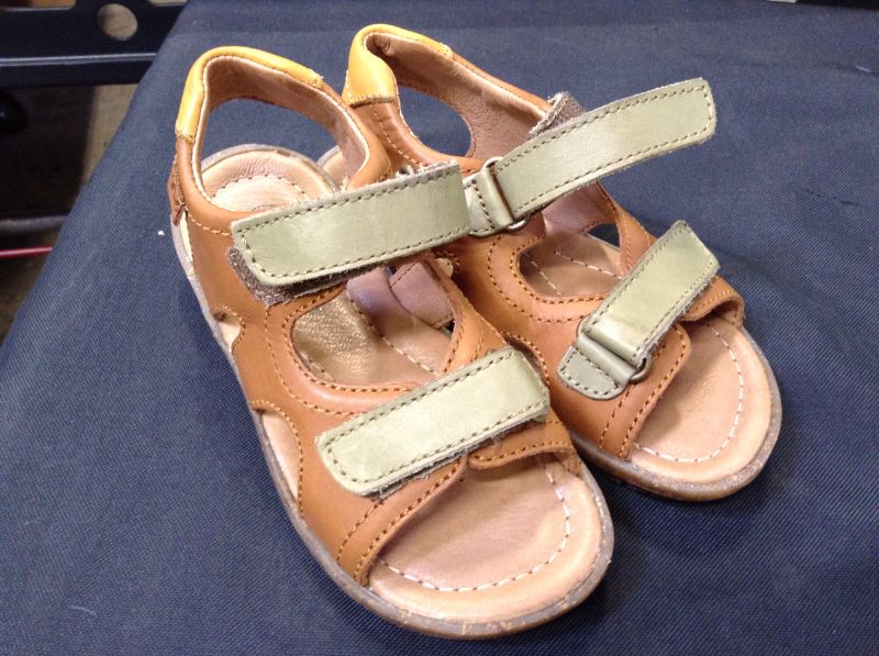 Photo 5 of NATURINO BOY'S AND GIRL'S SKY SANDALS, COGNAC-MILITARE-SABBIA
size 26