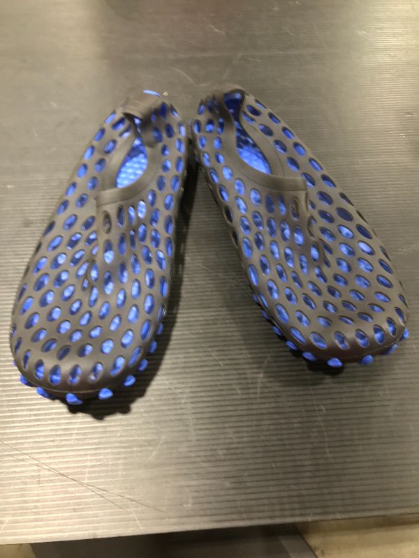 Photo 1 of Men's Aqua Sandals SZ 10 HEAVY USE